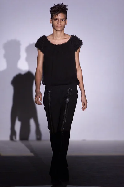 Look 3